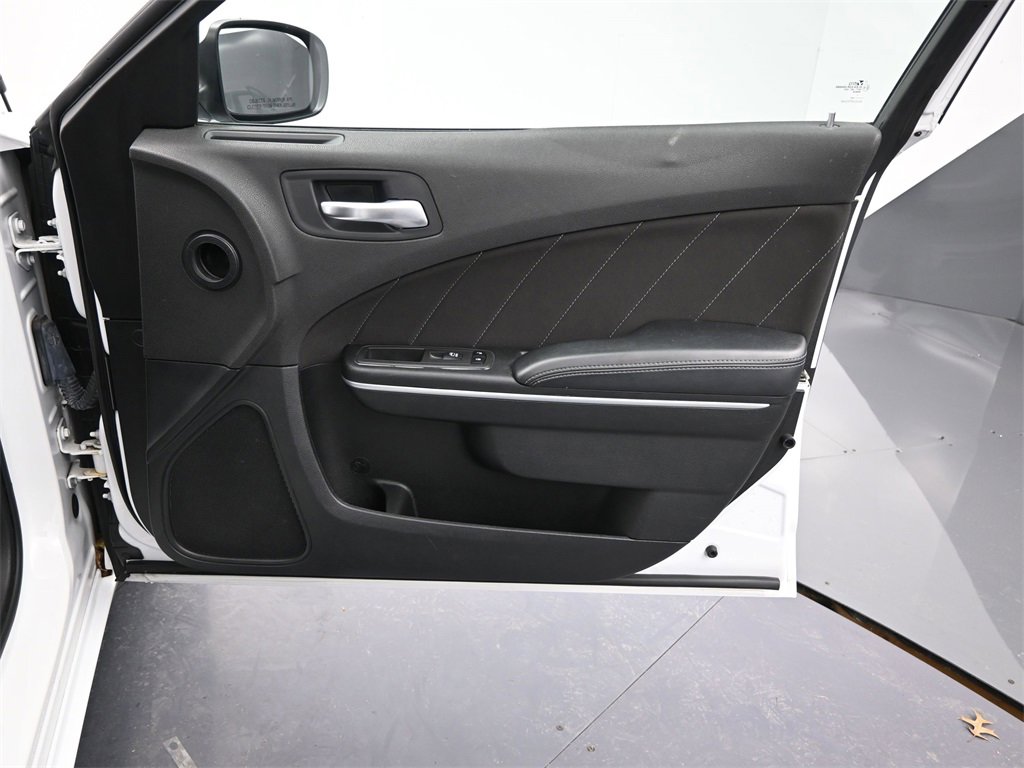 Used 2022 Dodge Charger SXT image 21