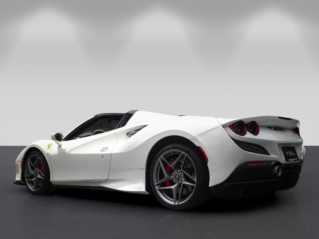 Used 2021 Ferrari F8 Tributo RWD image 5