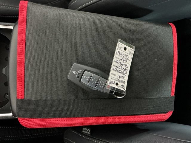 Used 2022 Mitsubishi Outlander SEL AWD/4WD image 24