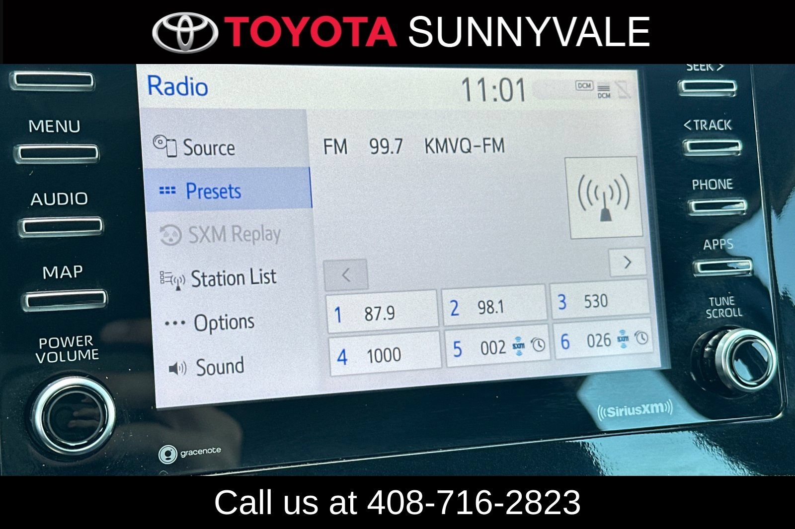 Used 2023 Toyota Camry SE FWD image 21