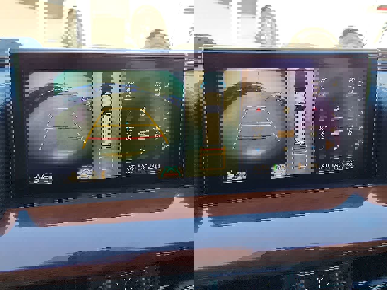 Used 2017 Lexus LX 570 4WD image 25