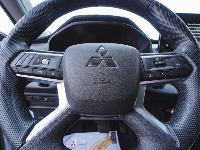 New 2026 Mitsubishi Outlander ES image 26