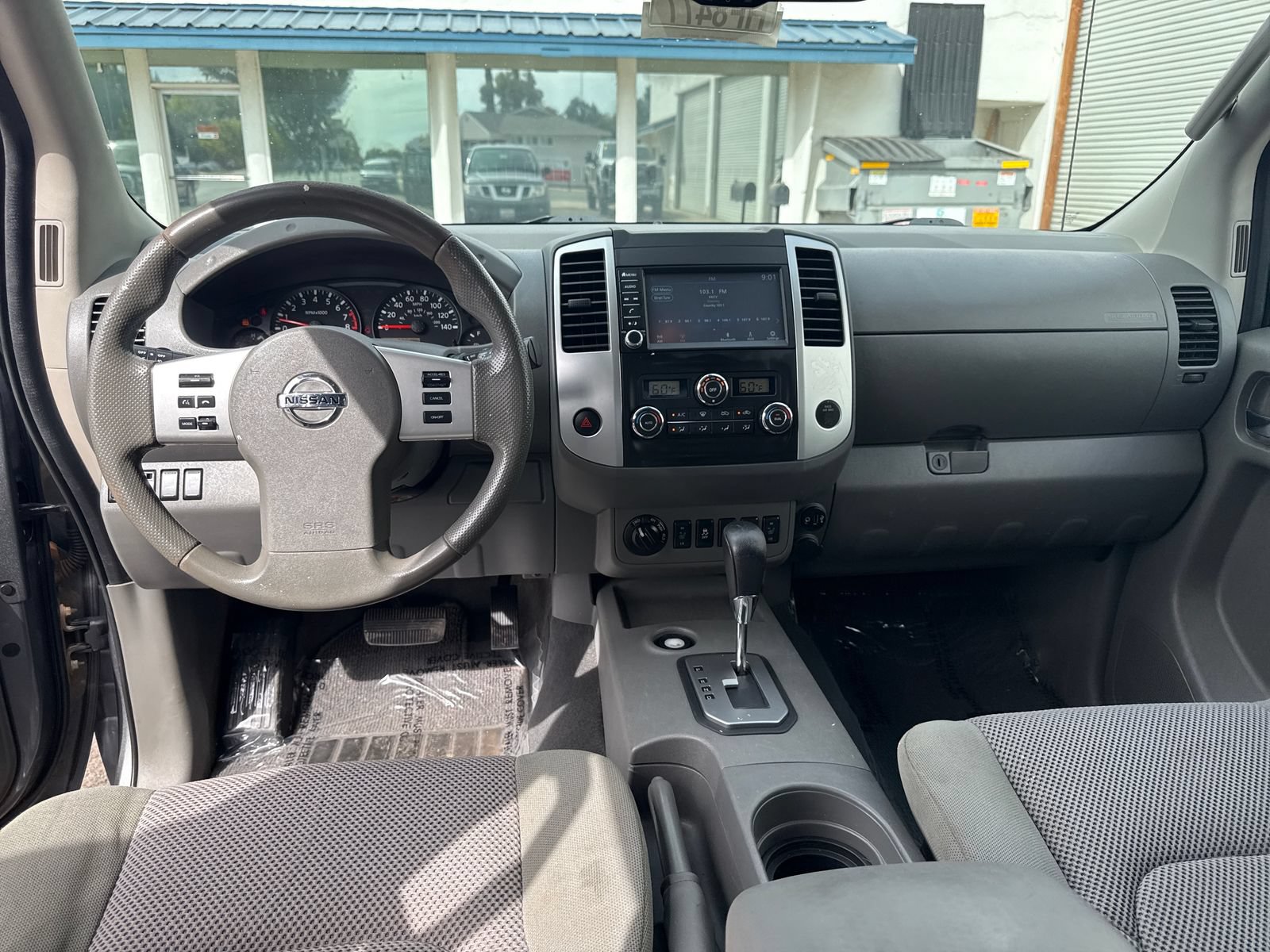 Used 2020 Nissan Frontier SV AWD/4WD image 12