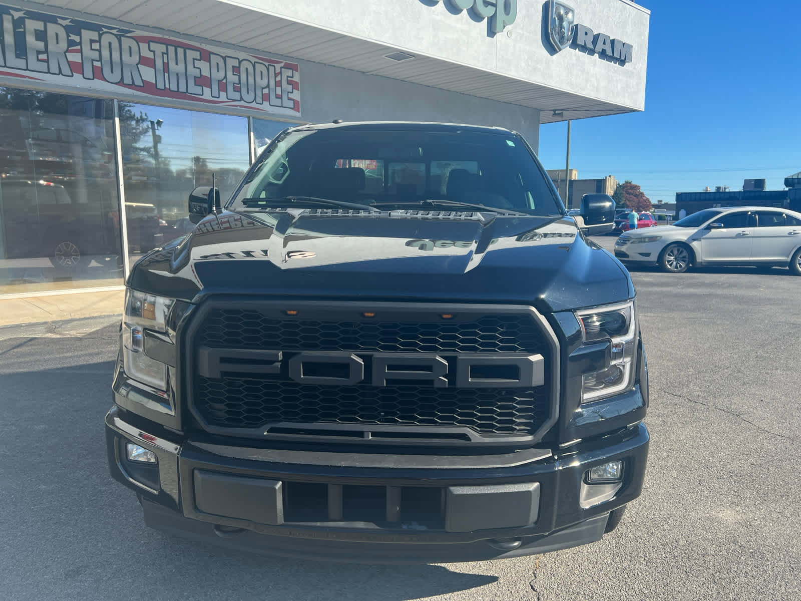 Used 2017 Ford F150 Lariat image 4