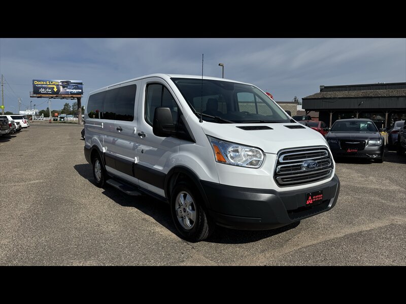 Used 2018 Ford Transit 150 XLT RWD image 3