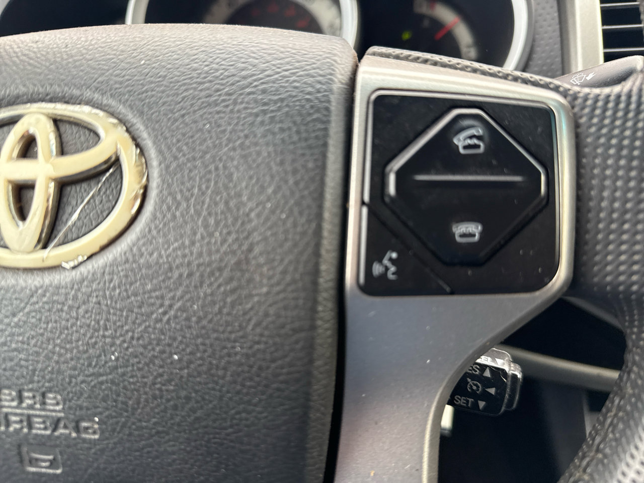 Used 2014 Toyota Tacoma 4x4 Double Cab w/ SR5 Package image 20