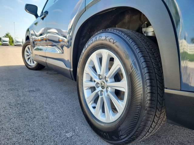 Used 2025 Toyota Grand Highlander FWD image 17