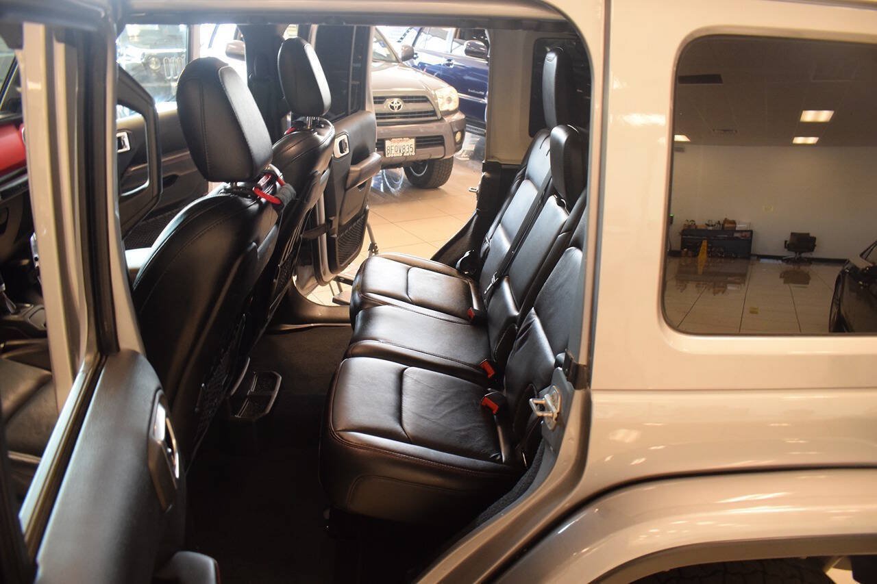 Used 2020 Jeep Wrangler Unlimited Rubicon AWD/4WD image 33