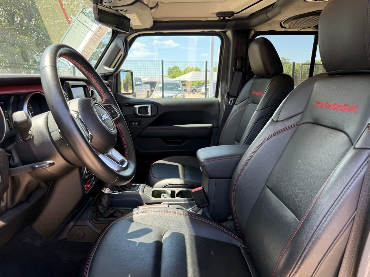 Used 2023 Jeep Gladiator Rubicon w/ LED Lighting Group AWD/4WD image 9