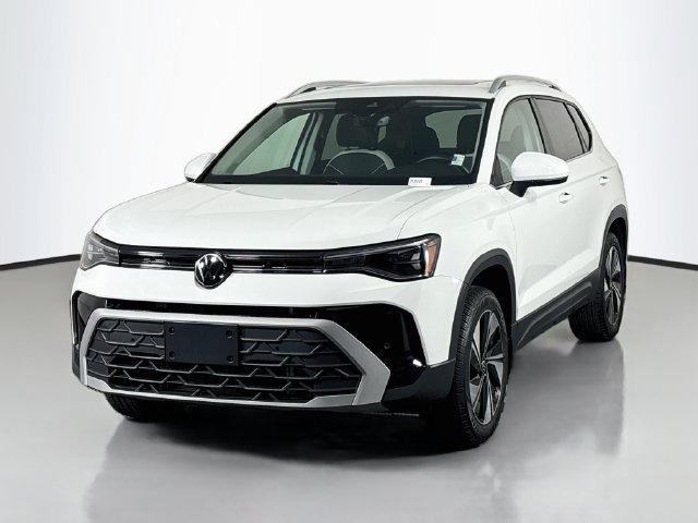 Used 2025 Volkswagen Taos SE AWD/4WD image 3