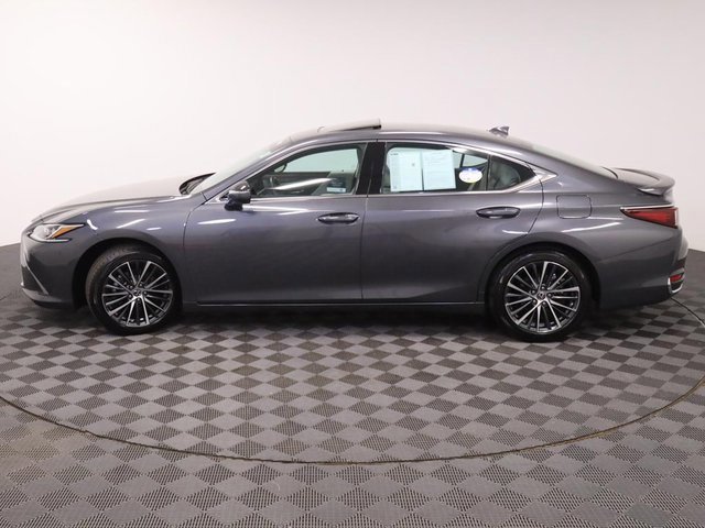 Certified 2025 Lexus ES 300h w/ Premium Package image 5