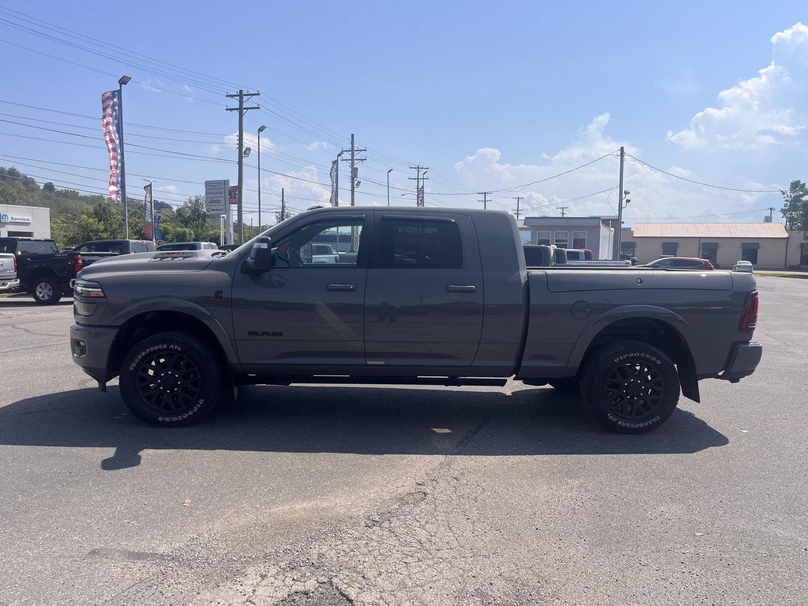 Used 2026 RAM 2500 Limited AWD/4WD image 5