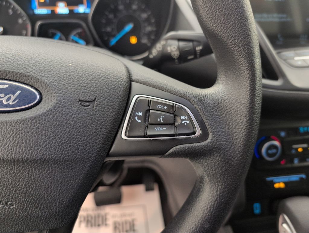 Used 2019 Ford Escape SE image 41