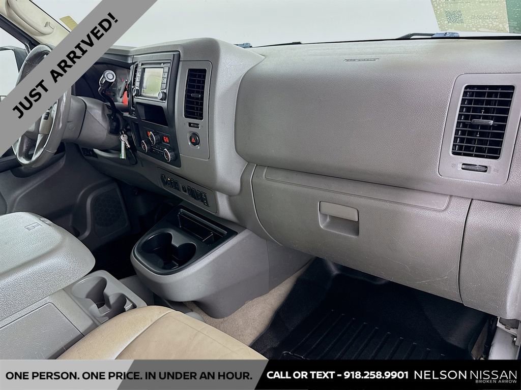 Used 2018 Nissan NV 3500 SL RWD image 29