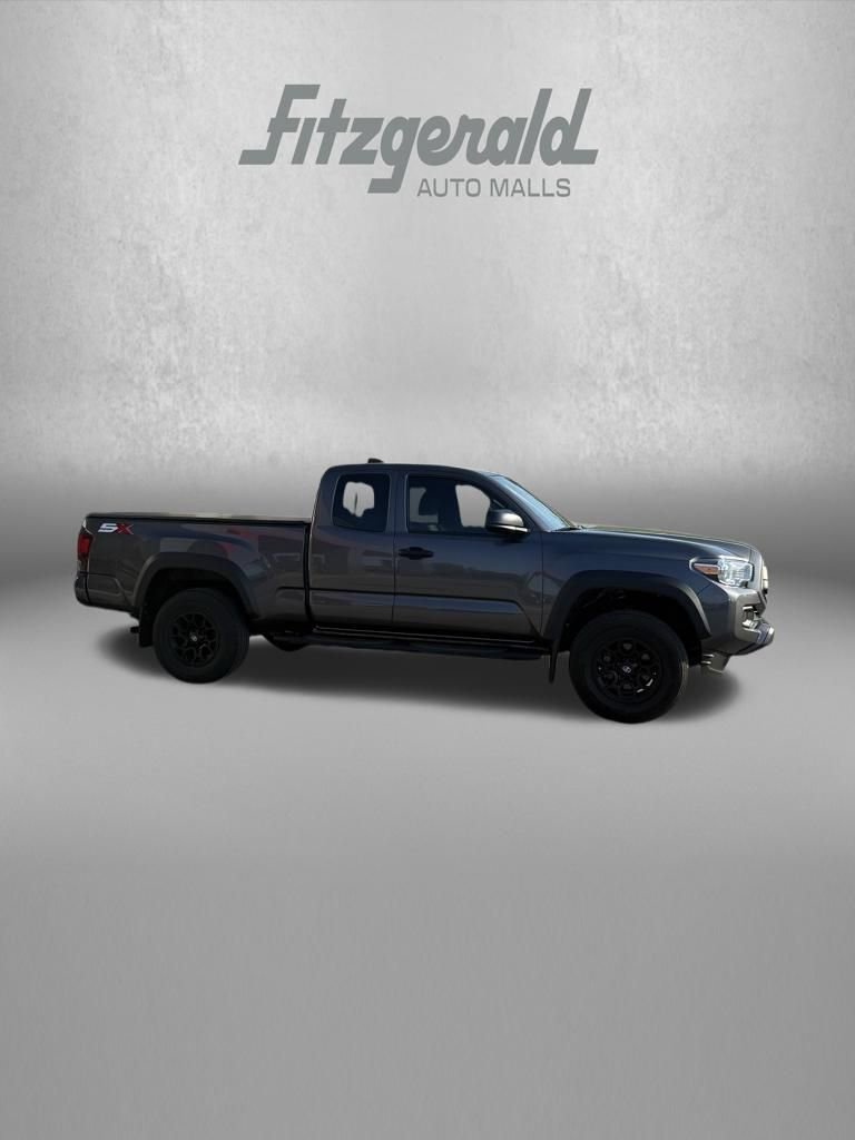 Used 2022 Toyota Tacoma SR w/ SX Package image 5