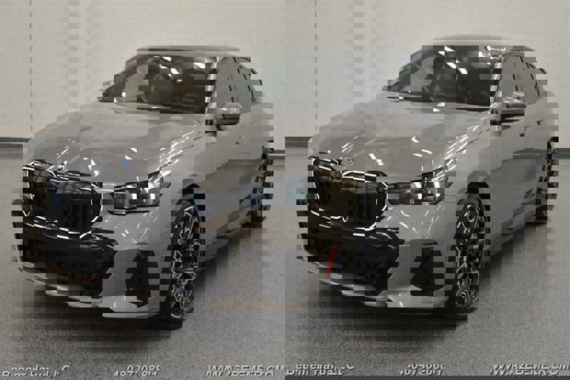 Used 2024 BMW 530i w/ M Sport Package image 2