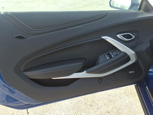 Used 2023 Chevrolet Camaro LT image 9