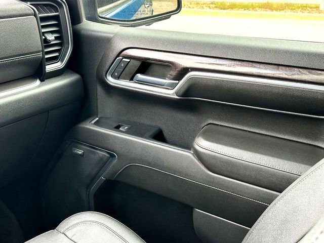 Used 2022 Chevrolet Silverado 1500 LTZ AWD/4WD image 27