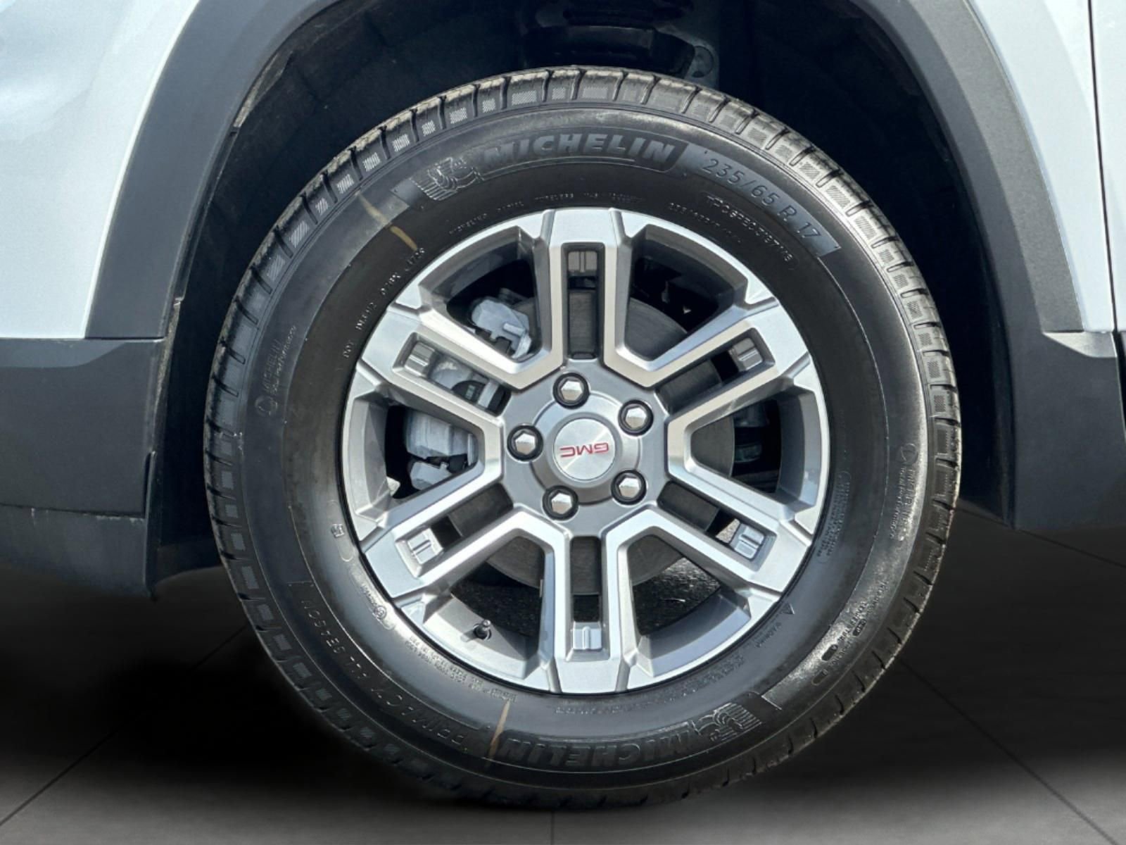 Used 2026 GMC Terrain Elevation image 25