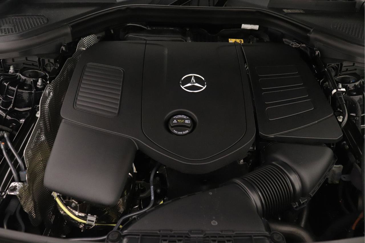 New 2026 Mercedes-Benz GLC 300 image 10