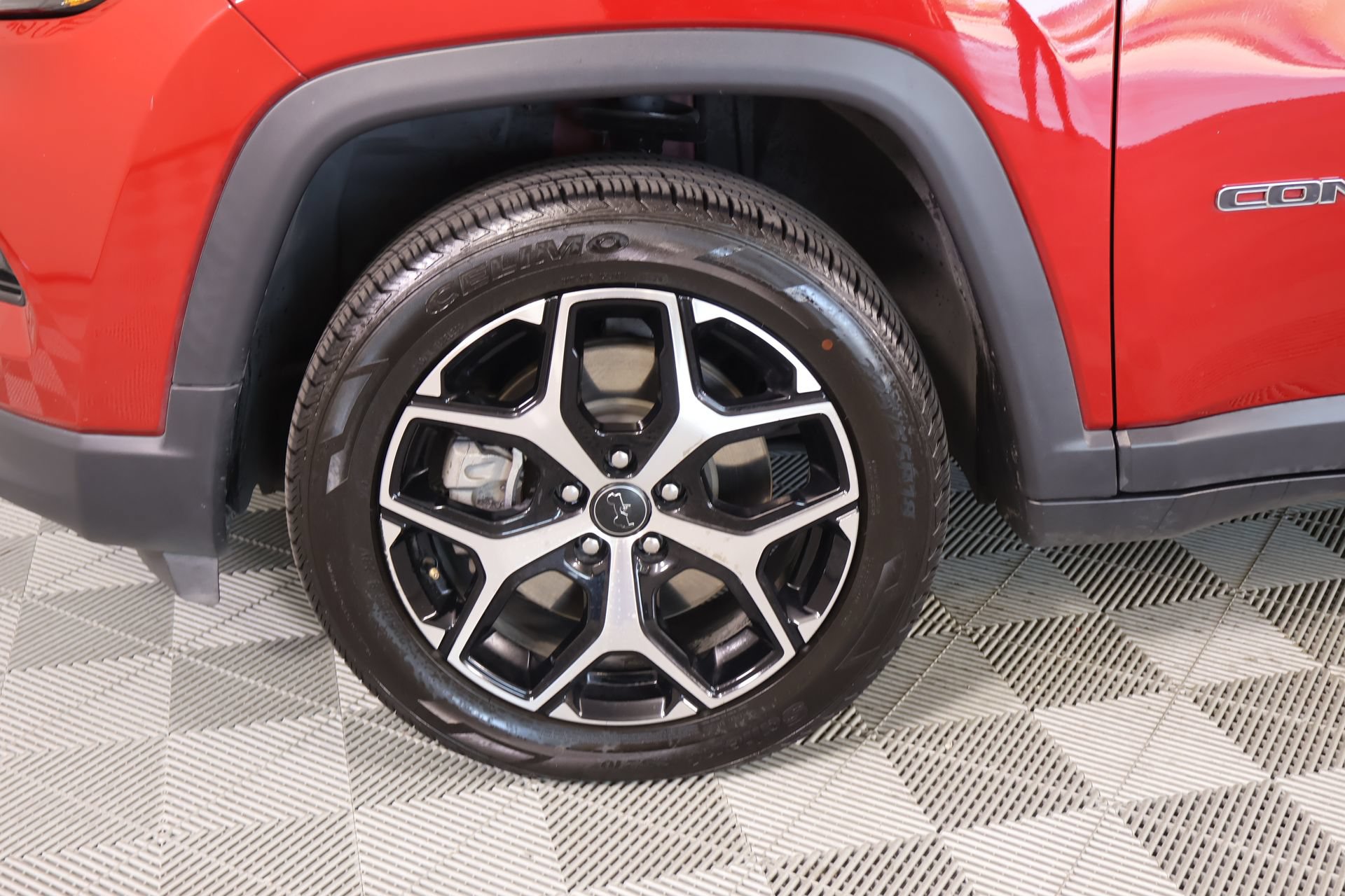 Used 2025 Jeep Compass Limited AWD/4WD image 18