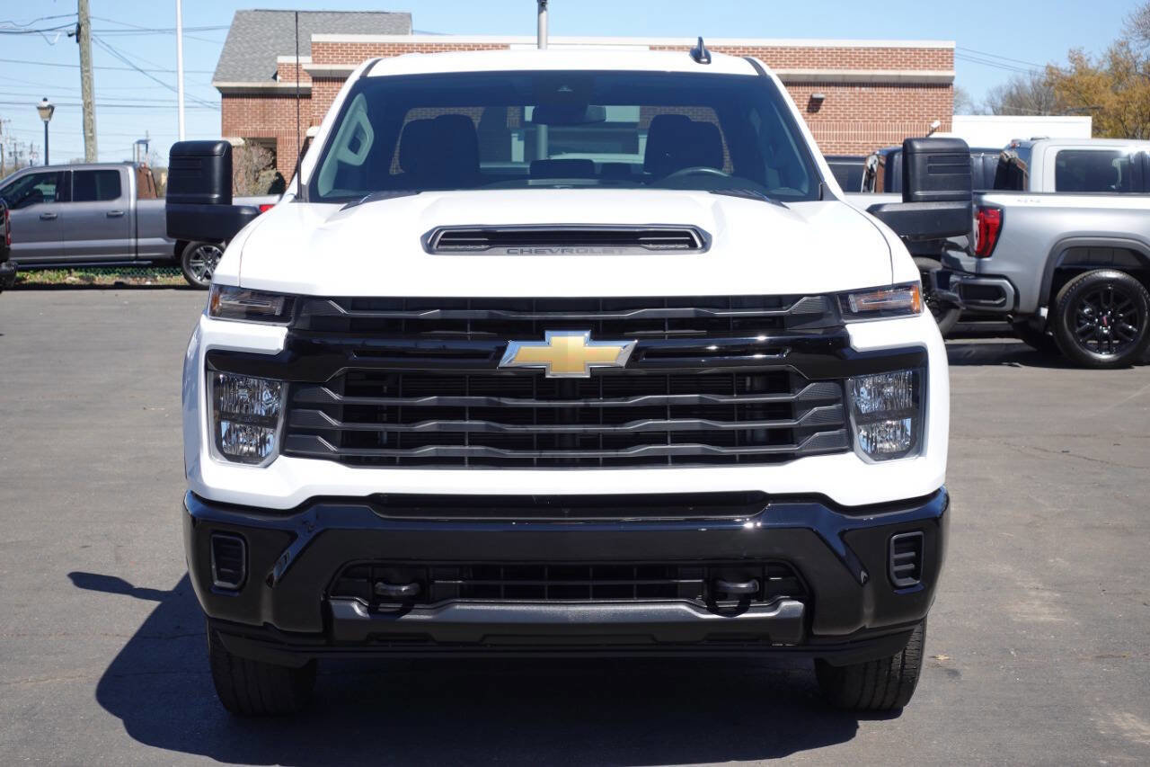 Used 2025 Chevrolet Silverado 2500 W/T AWD/4WD image 6