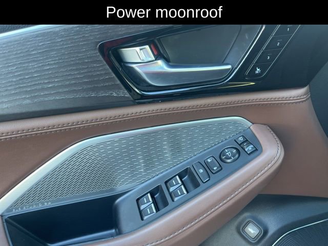 Used 2022 Acura MDX SH-AWD w/ Advance Package image 13