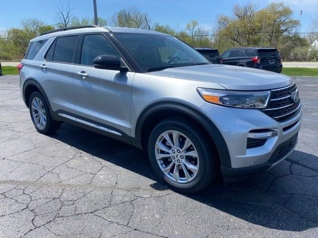 New 2024 Ford Explorer XLT w/ Equipment Group 202A AWD/4WD image 10