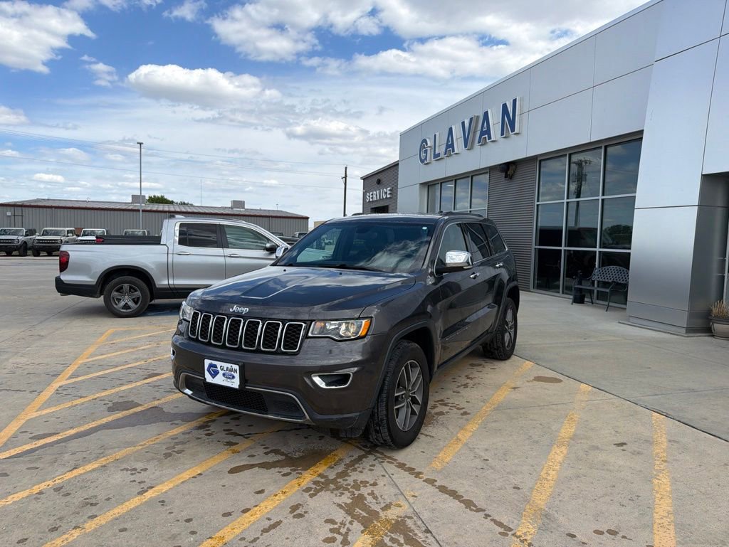 Used 2021 Jeep Grand Cherokee Limited AWD/4WD image 3