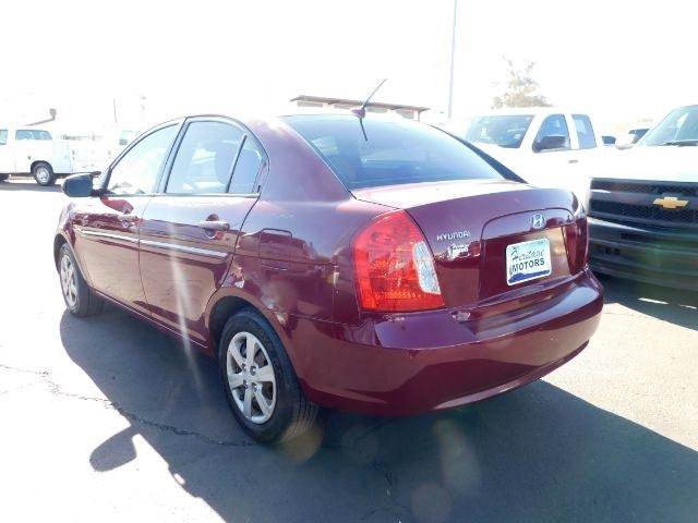 Used 2011 Hyundai Accent GLS FWD image 5