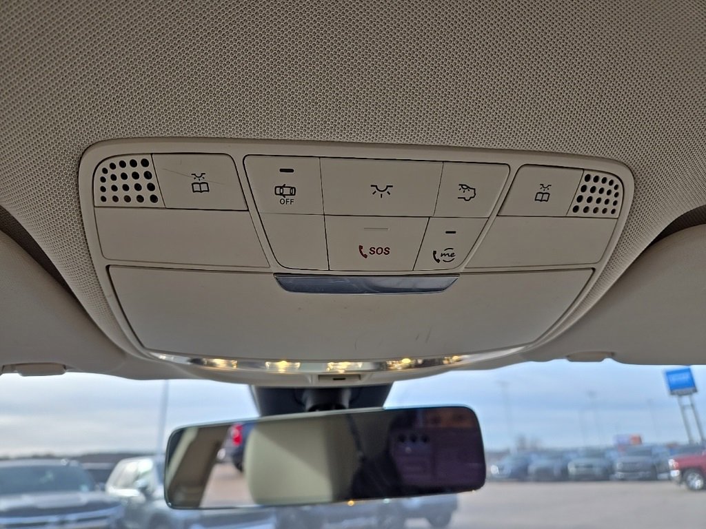 Used 2021 Mercedes-Benz GLC 300 4MATIC image 17