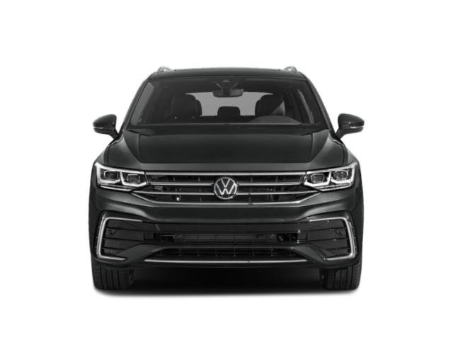 Used 2024 Volkswagen Tiguan SEL R-Line AWD/4WD image 4