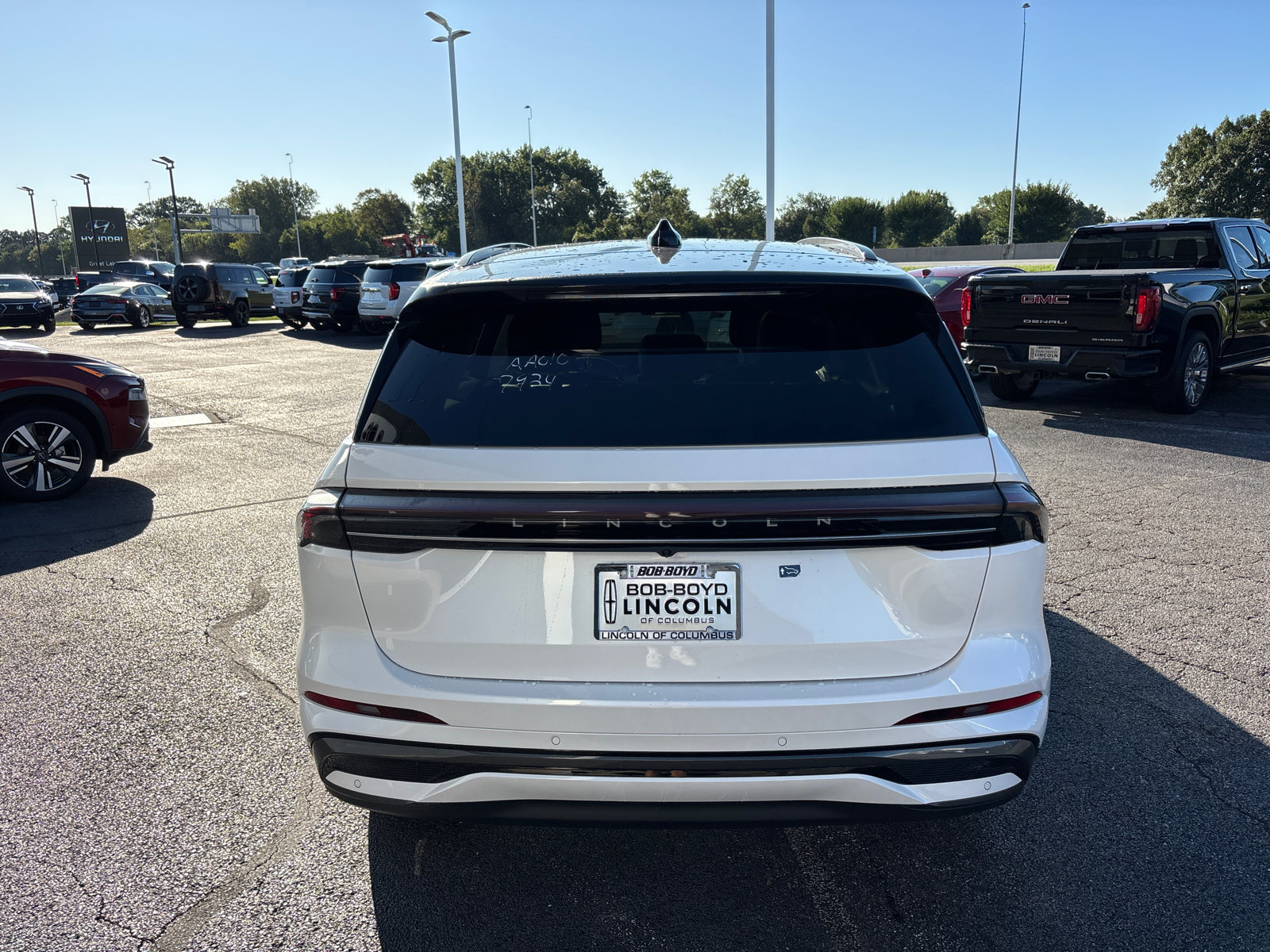 New 2026 Lincoln Nautilus Reserve w/ Jet Appearance Package AWD/4WD image 6