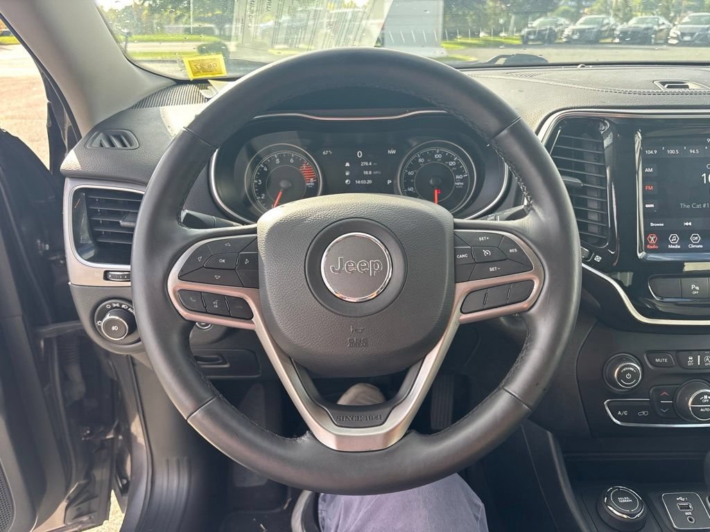 Used 2019 Jeep Cherokee Limited AWD/4WD image 20