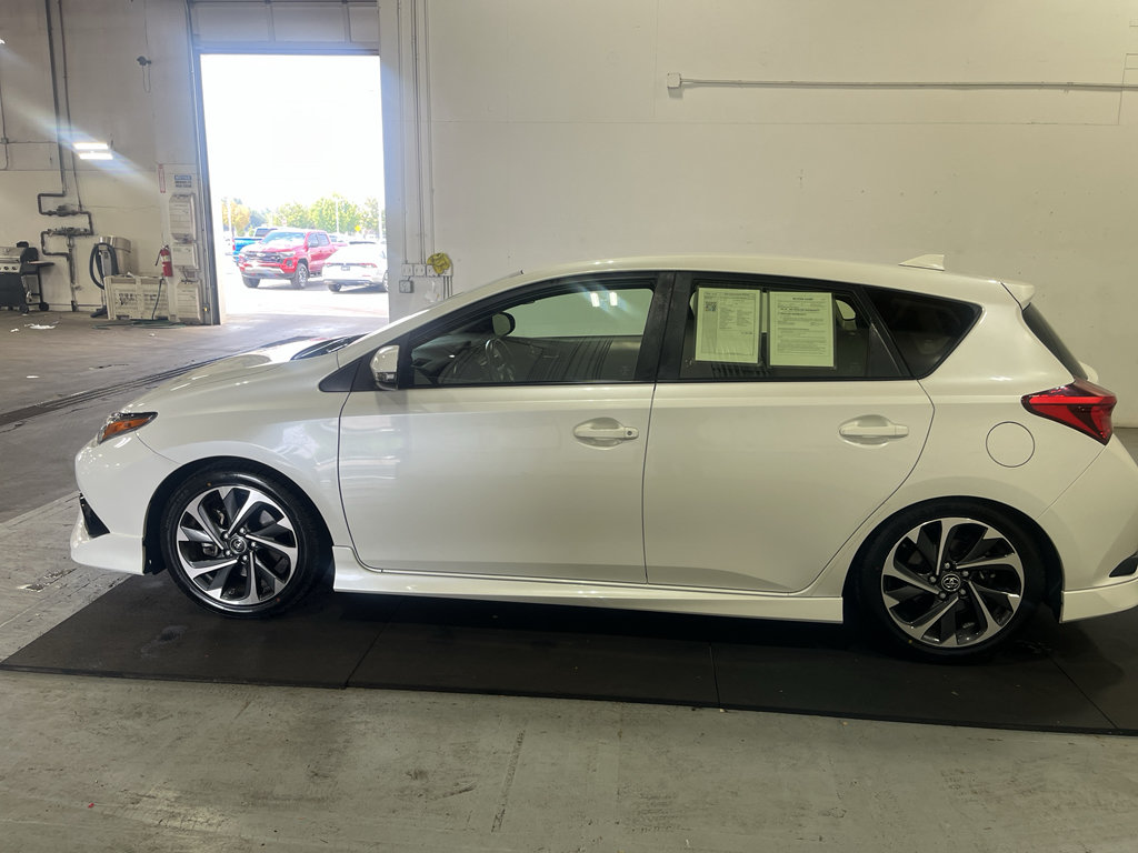 Used 2018 Toyota Corolla iM w/ All-Weather Mat Package FWD image 20