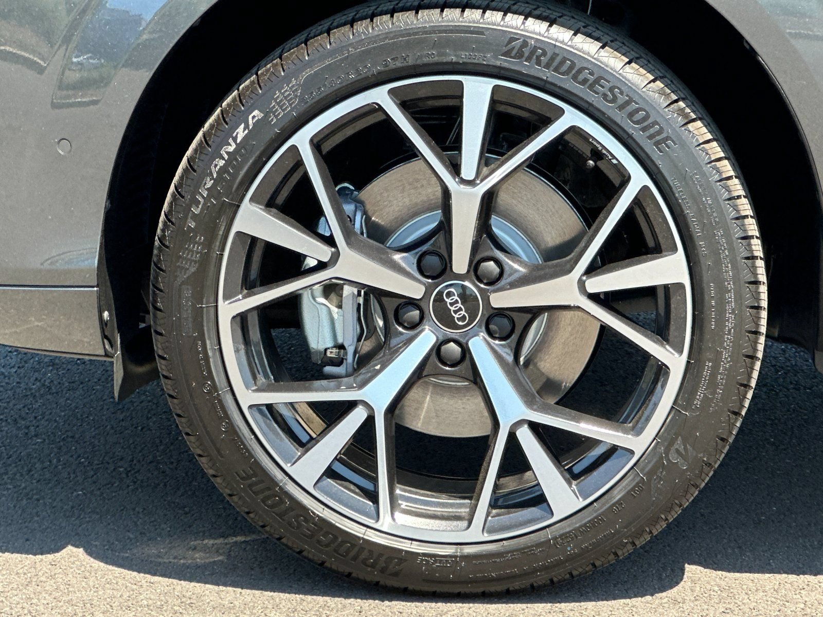 New 2026 Audi Q3 quattro 2.0T AWD/4WD image 24