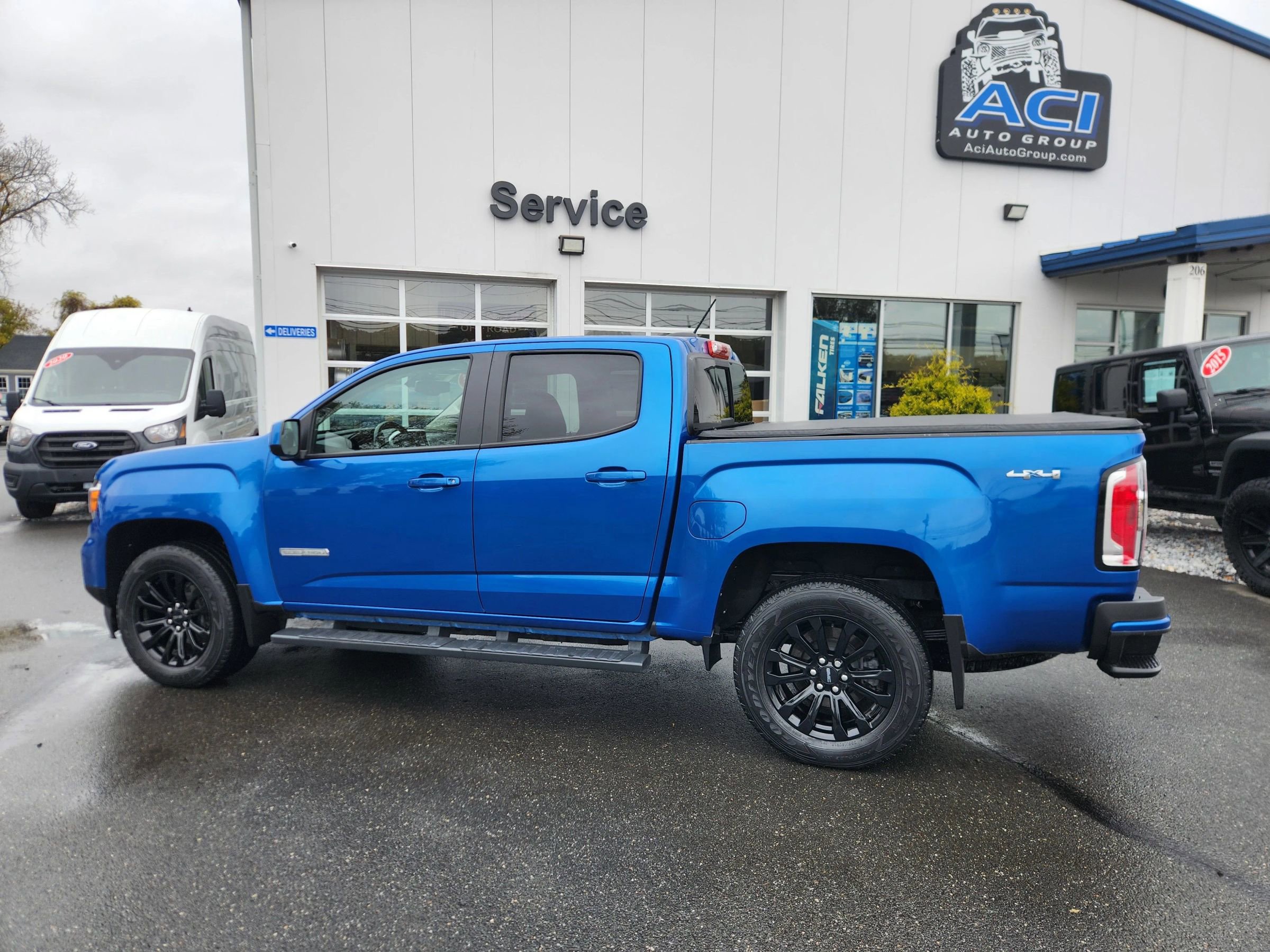 Used 2022 GMC Canyon Elevation w/ Elevation Premium Package image 10