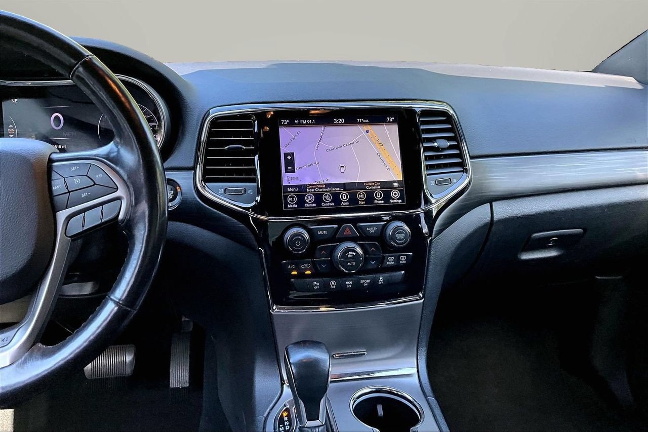 Certified 2020 Jeep Grand Cherokee Altitude AWD/4WD image 11