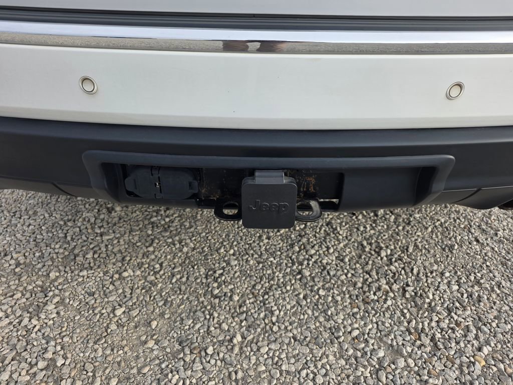 Used 2017 Jeep Grand Cherokee Limited w/ Trailer Tow Group IV image 5