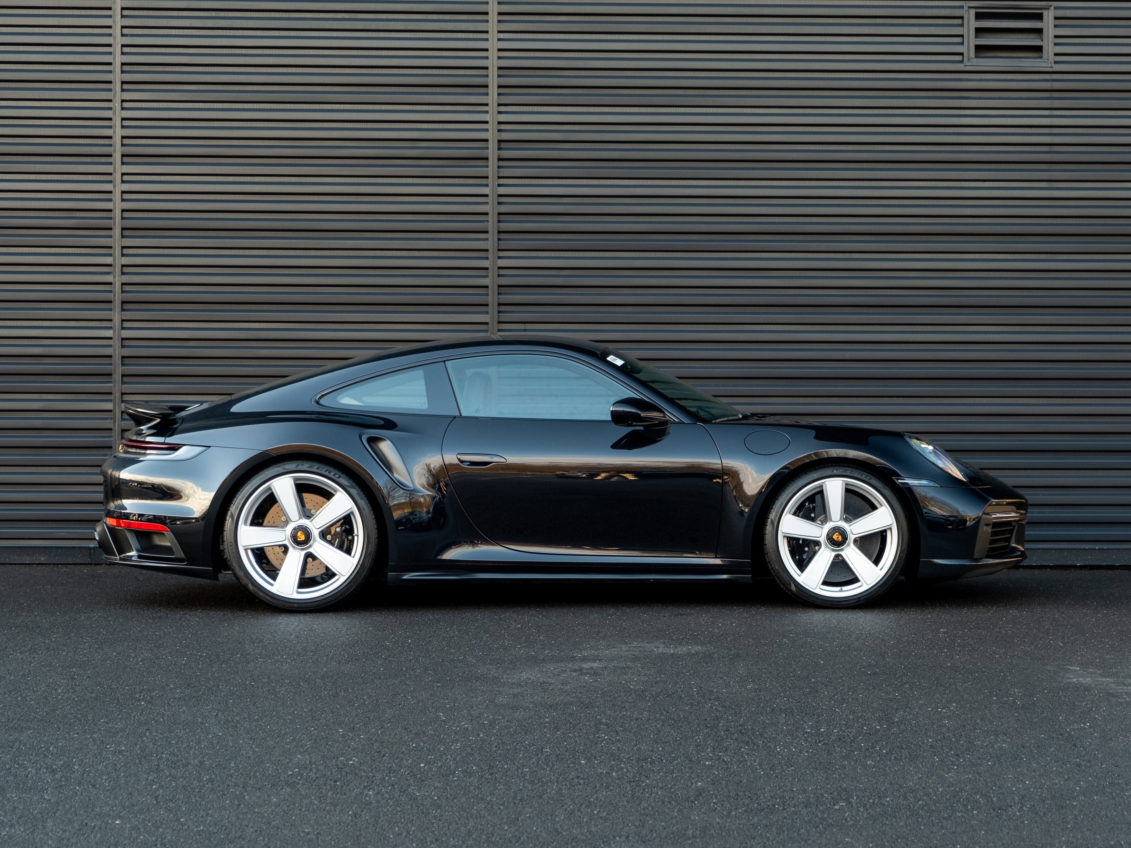 Certified 2025 Porsche 911 Turbo image 9