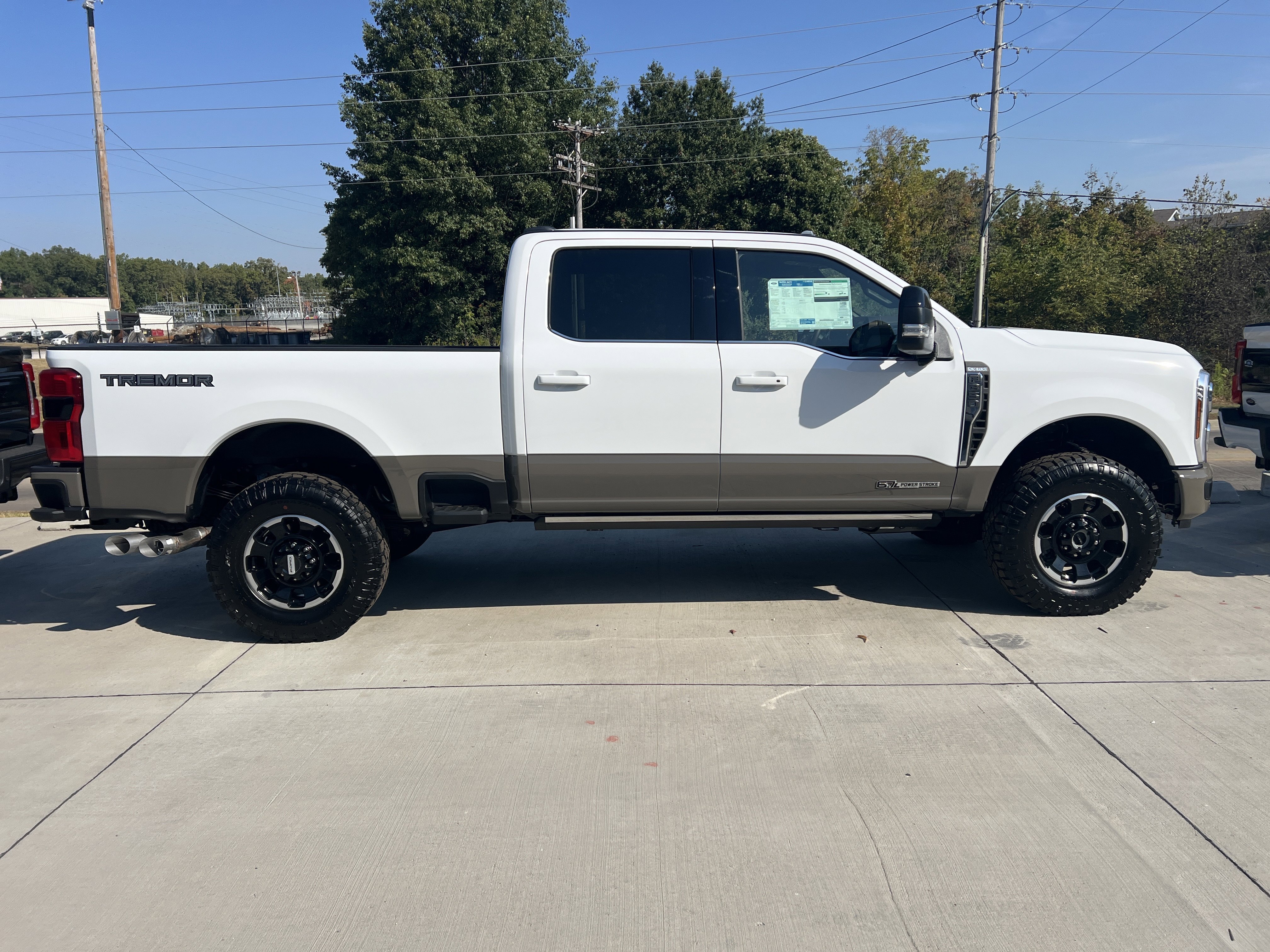 New 2026 Ford F350 4x4 Crew Cab Super Duty image 5