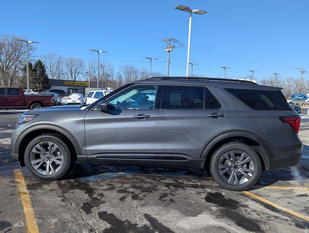 New 2026 Ford Explorer Active w/ Active Comfort Package image 3