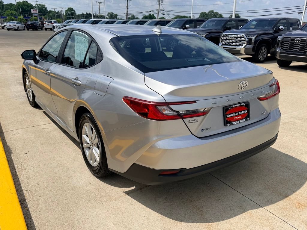 Used 2025 Toyota Camry LE FWD image 7