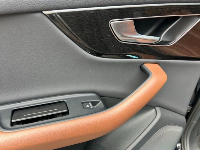 Used 2021 Audi Q7 3.0T Premium w/ Convenience Package image 40