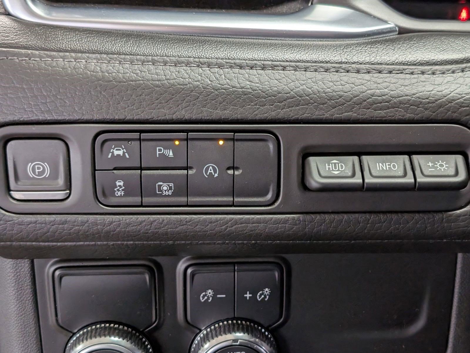 Used 2023 GMC Yukon Denali image 18