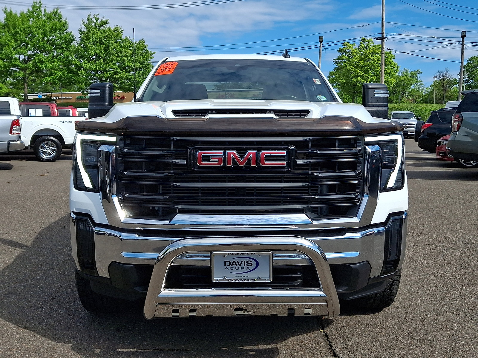 Used 2024 GMC Sierra 2500 Pro AWD/4WD image 2