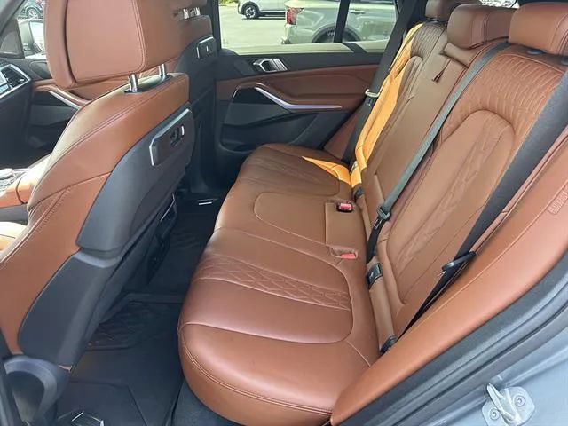 Used 2024 BMW X5 xDrive40i w/ Premium Package AWD/4WD image 17