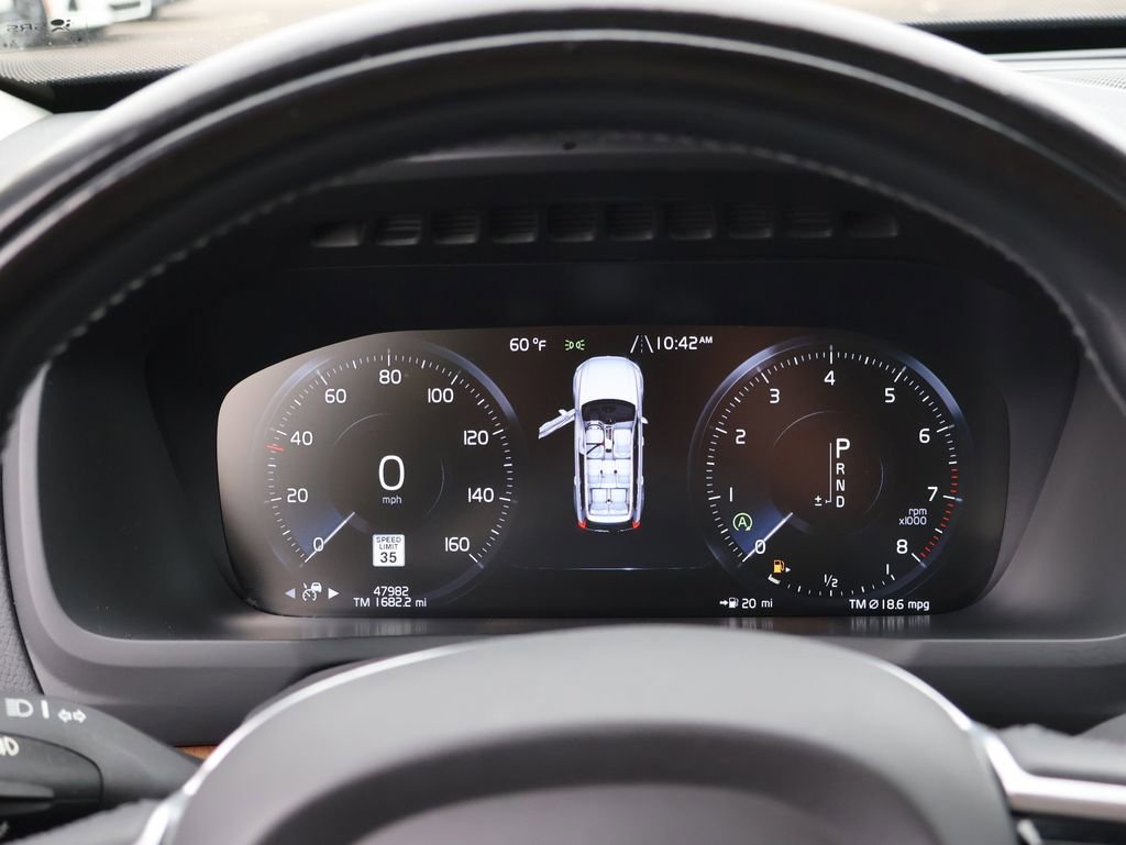 Used 2021 Volvo XC90 T6 Momentum w/ Advanced Package image 34