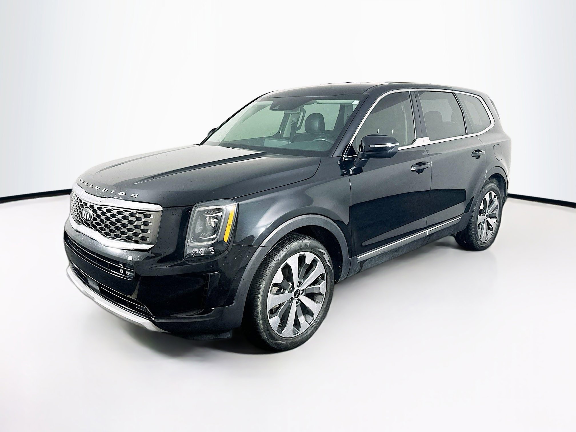 Used 2021 Kia Telluride LX image 3