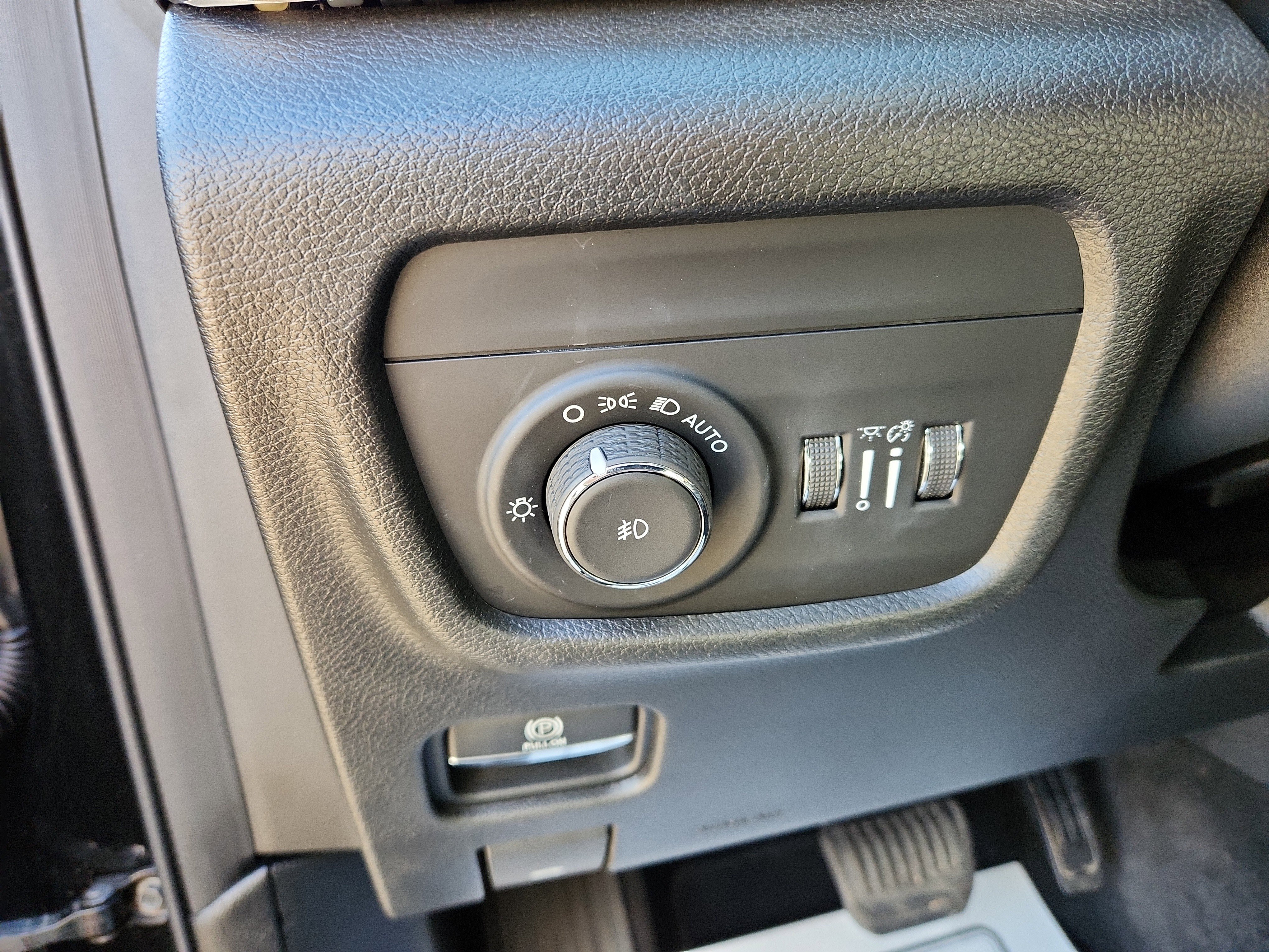 Used 2021 Jeep Grand Cherokee L Limited image 28